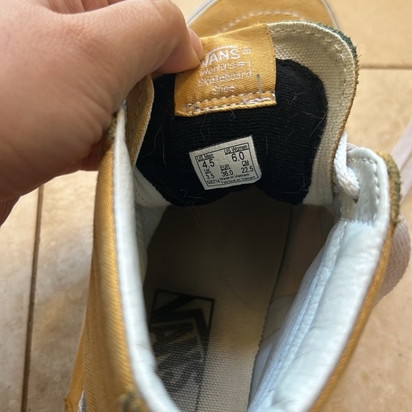 Yellow vans - Picture 5 of 5